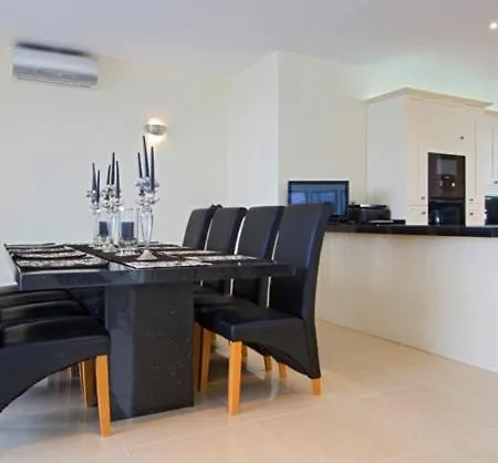 Вілла In Puerto Del Carmen Sleeps 8 With Pool And Air Con *