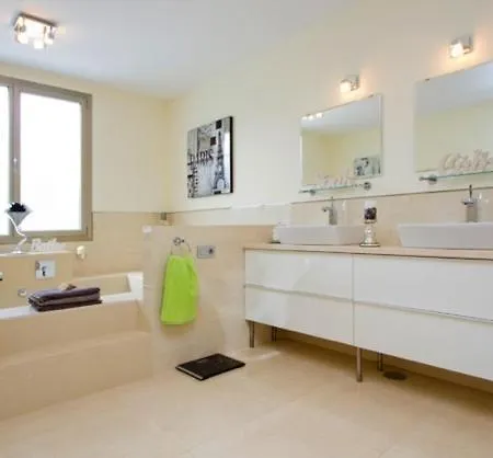 In Puerto Del Carmen Sleeps 8 With Pool And Air Con * Пуерто-дель-Кармен